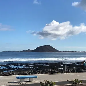 Mirando A Lobos Corralejo